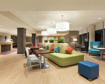 Home2 Suites by Hilton Saratoga Malta - Malta - Lobby