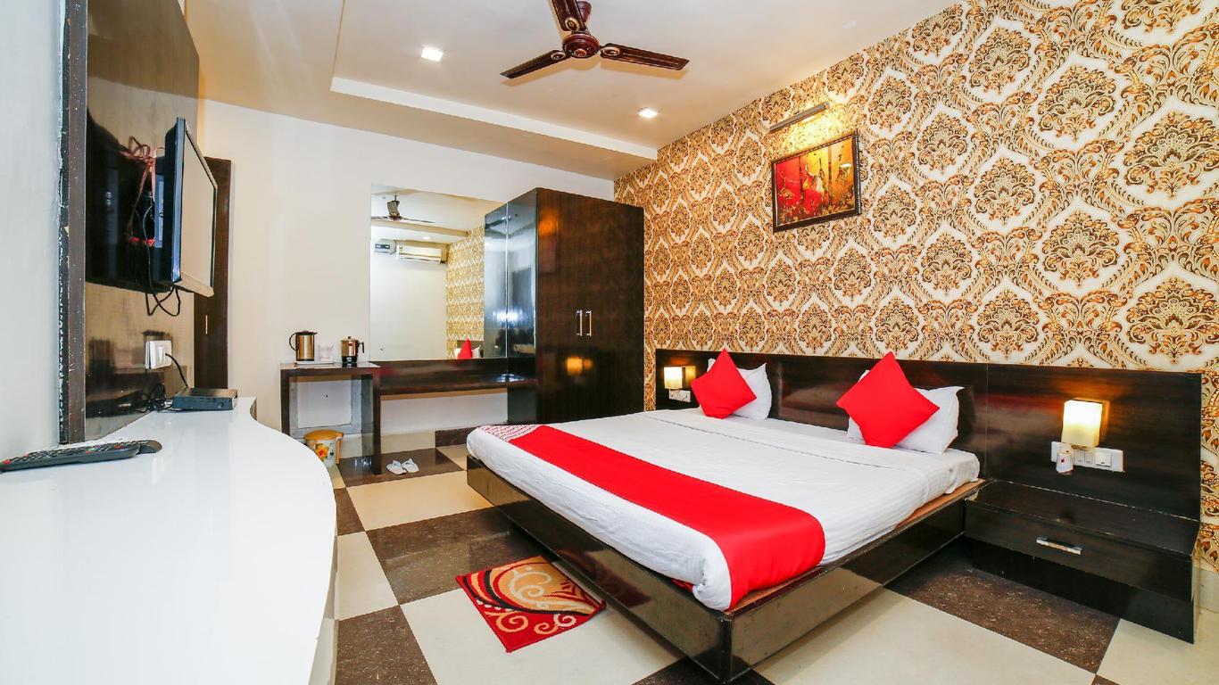 Hotel Rishabh
