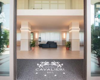 Hotel Cavalieri - Bra - Salónek