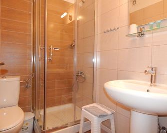 Gold Stern - Kateríni - Bathroom