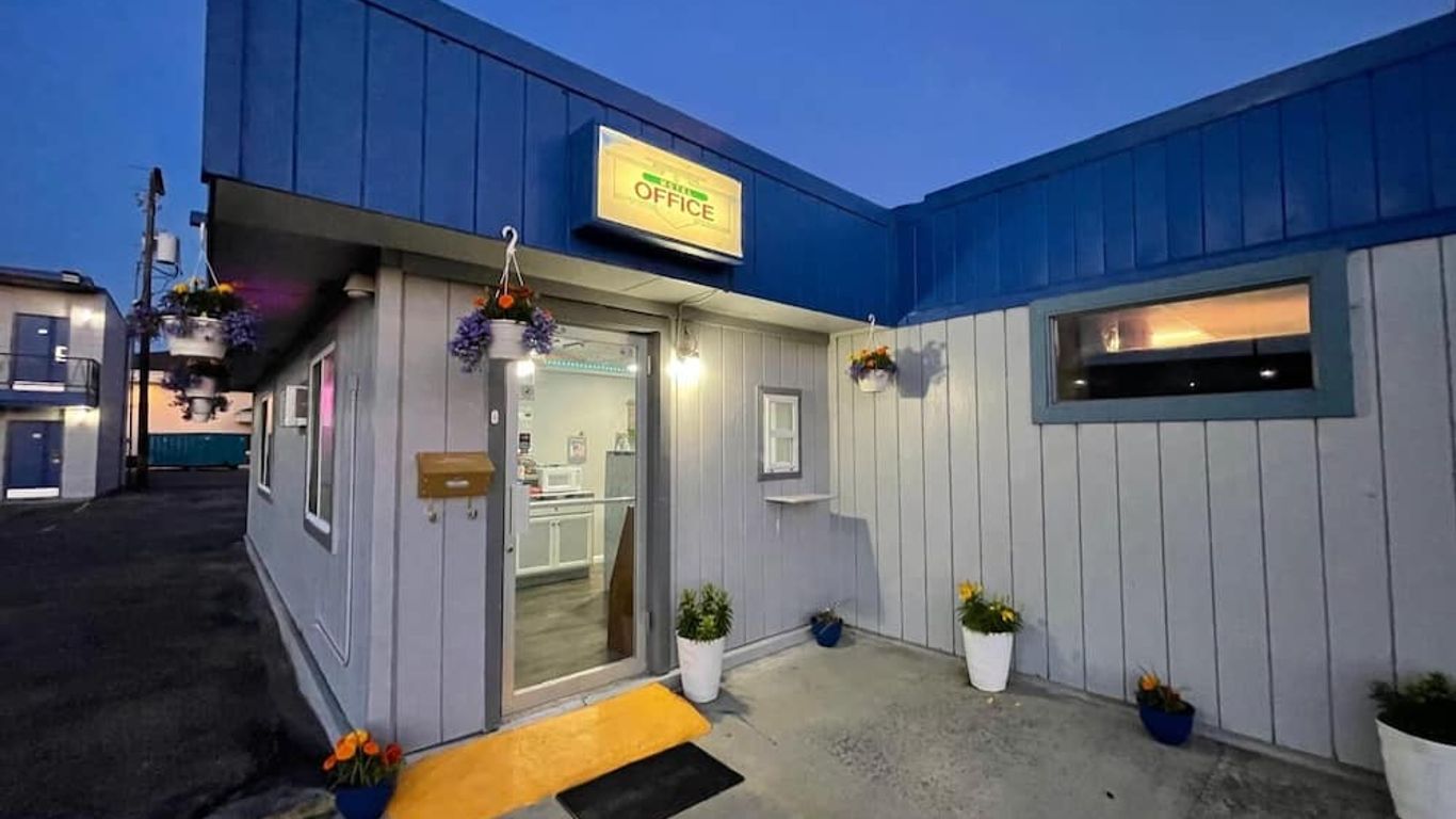 Capital O Budget Inn Ontario I-84