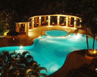 Aryaduta Suite Semanggi - ג'קרטה - בריכה