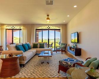 Bougainvillea 7315 Luxury Penthouse - Reserva Conchal - Puerto Viejo - Sala de estar