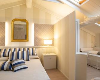 Maison Petit Perlage B&B and Champagne - Serralunga di Crea - Chambre