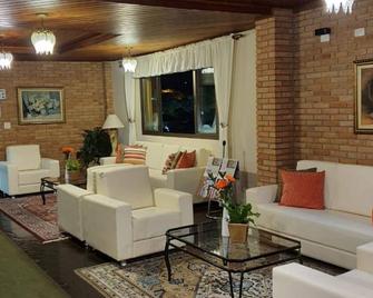 Hotel Portal das Aguas - Aguas De Sao Pedro - Вітальня