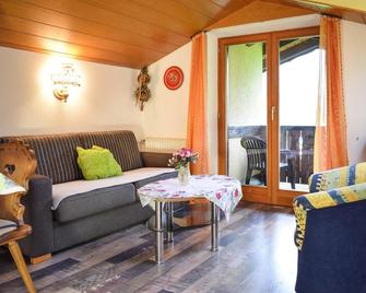 Holiday Flat in Schönau am Konigssee - Schönau am Königssee - Wohnzimmer