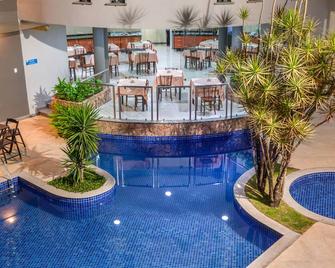 Hotel Porto Napolis - Eunápolis - Piscina