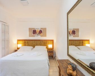 بوسادا بونز فينتوس - إلهابيلا - غرفة نوم