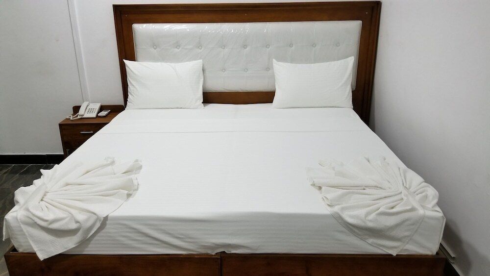 Metro Marine Drive Hotel