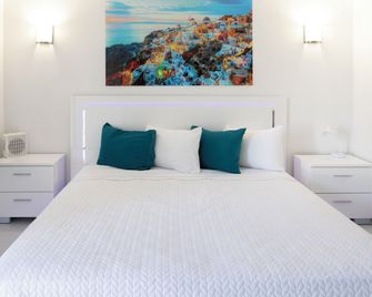 Palm Breeze Hotel - Lake Worth
