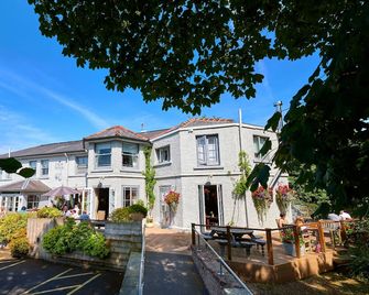 The Jug And Bottle - Heswall