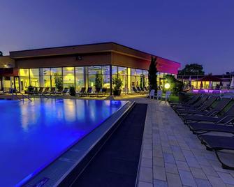 Hotel Luise - Bad Bergzabern - Zwembad