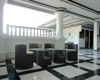 OYO 2360 Hotel Rio - Bengkulu - Hall d’entrée