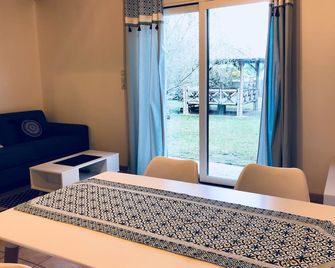 Le Gite De Marie Charming 40m2 T2 Cottage Completely Renovated At The End Of 2018 - Cadillac - Comedor