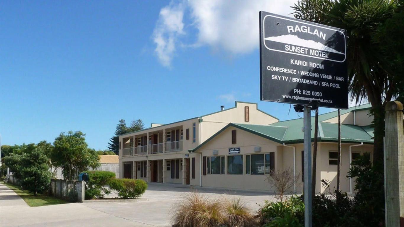Raglan Sunset Motel and Conference Venue