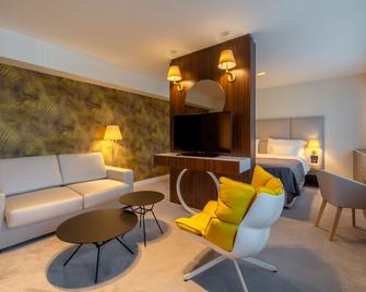 Hotel Agape - Bar - Living room