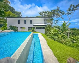 Palco del Mar - Ballena - Pool