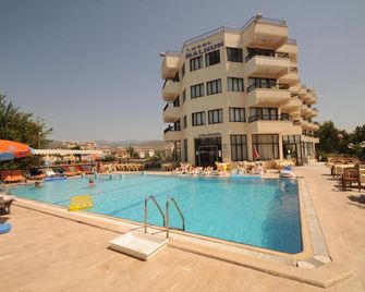 Malhun Hotel - פטהייה - בריכה