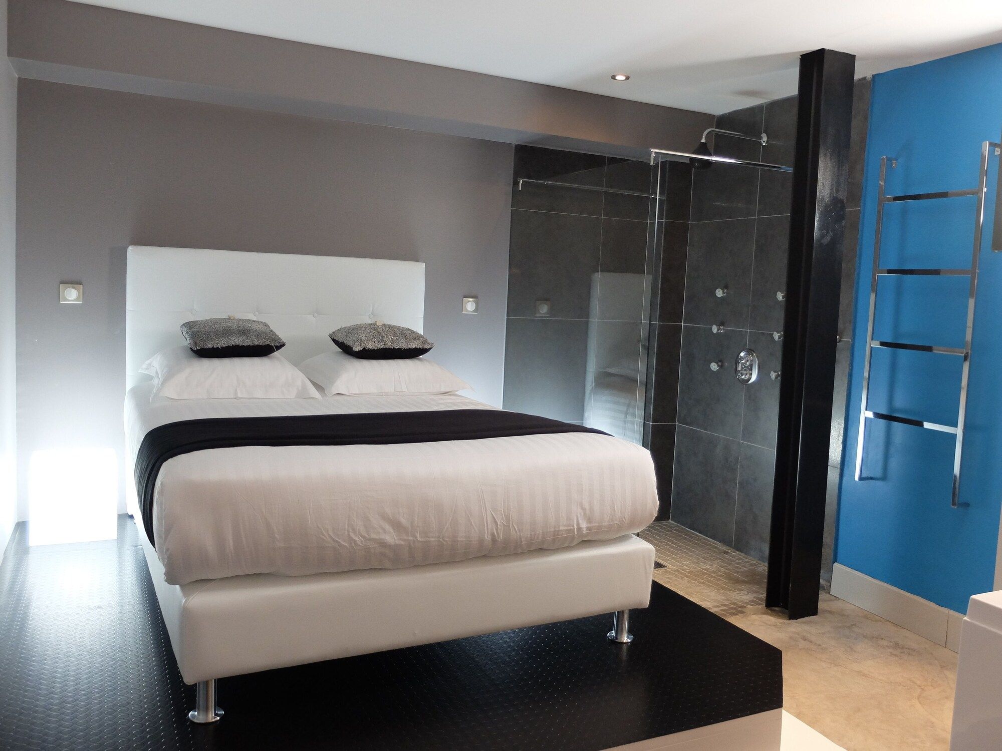 Be Loft B&B Pool & Spa - Avignon - Schlafzimmer