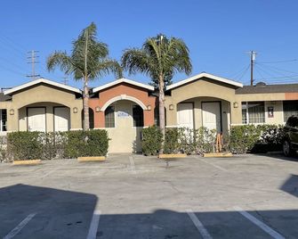 Villa Inn & Suites - Lax, Sofi Stadium & Intuit Dome - Inglewood - Building