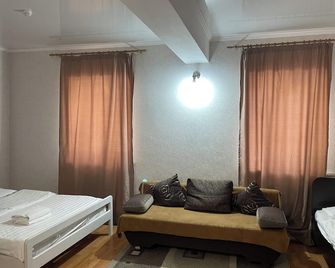 فايف سيزنس آلماتي - ألماتي - غرفة نوم