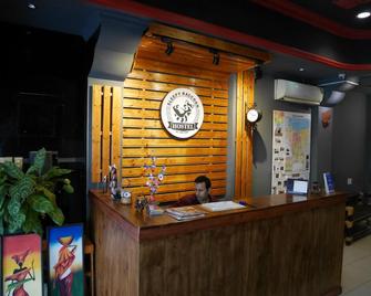 Sleepy Raccoon Hostel - Jakarta