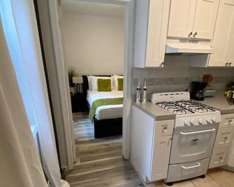 Apart Studio West Ny 12mints From Nycity - West New York - Cocina