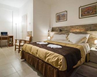 Vebis Guesthouse - Rome - Bedroom
