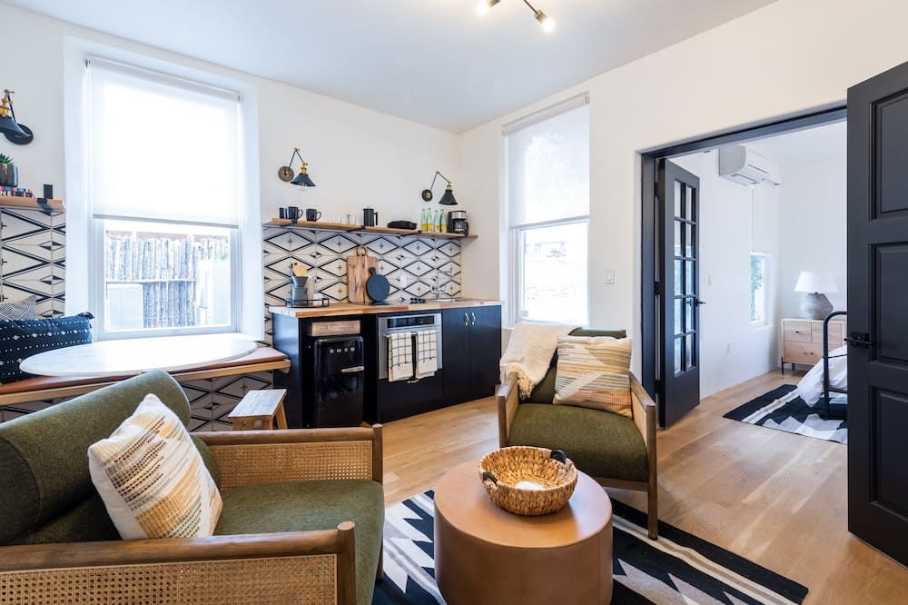 Washington Plaza Hotel Juliette Suite Free Parking - سانتا في - غرفة معيشة