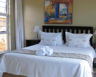 Absolute Cornwall Bed and Breakfast - East London