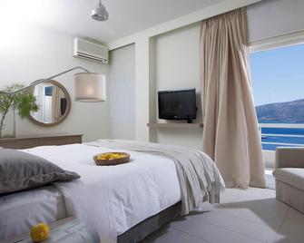 Sirene Blue Luxury Beach Resort - Póros - Bedroom