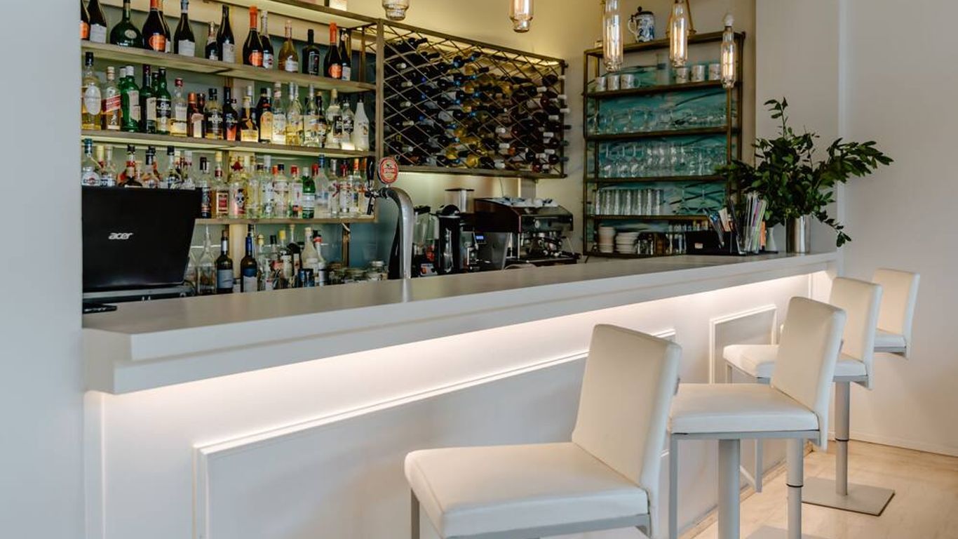 Palm Beach Hotel Apartments