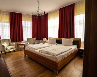 Pension Am Dom - Schwerin