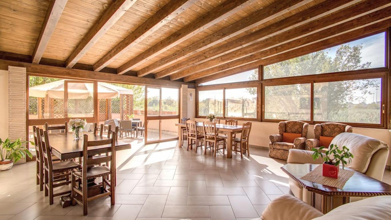 فندق روما تيبورتينا مترو