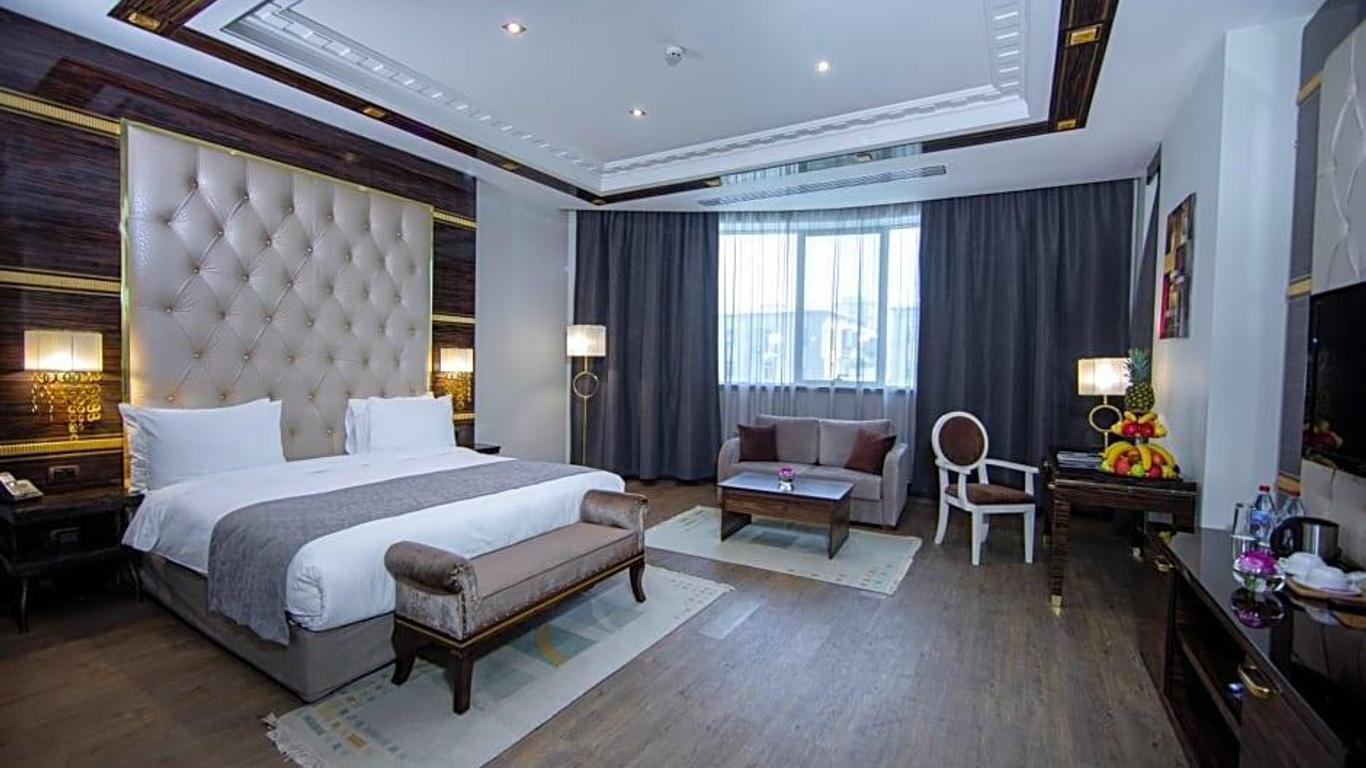 Sapphire Hotel