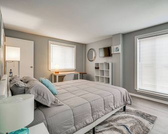 Walk to Casino: Condo w/ Balcony in Atlantic City! - Atlantic City - Bedroom