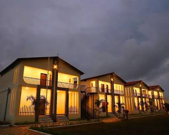 Vits Select Diamond Resort Sasan Gir - Sasan Gir - Building