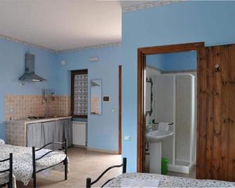 Country House Al Faraone - Poggio Picenze - Cucina