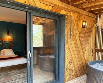 Villa Occitana - Кальвіссон - Будівля