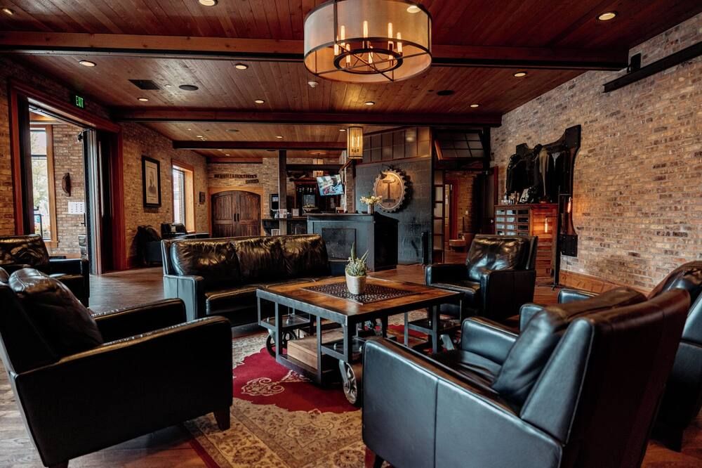 Ironworks Hotel - Beloit
