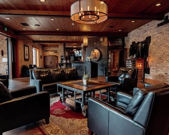 Ironworks Hotel - Beloit