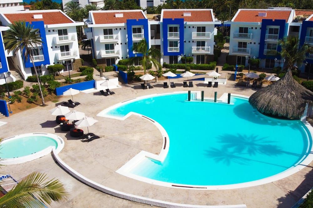 Hesperia Playa el Agua - Playa El Agua - בריכה