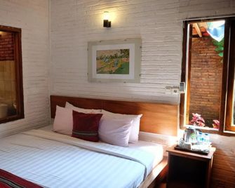 Cempaka Guest House - Borobudur