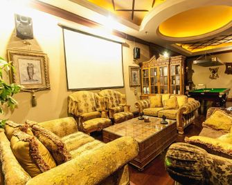 Qinhuangdao Grand Hotel - Qinhuangdao - Lounge