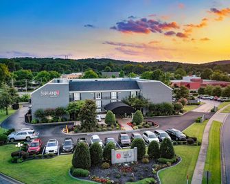 The Burgundy Hotel, Tapestry Collection by Hilton - Little Rock - Building