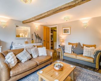 3 bedroom accommodation in Cartmel - Cartmel - Living room