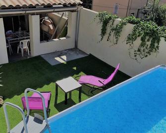 Comme à La Maison - Alès - Patio