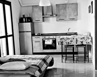 The blue shutters east 045001LTN0039 - Albiano Magra - Cocina