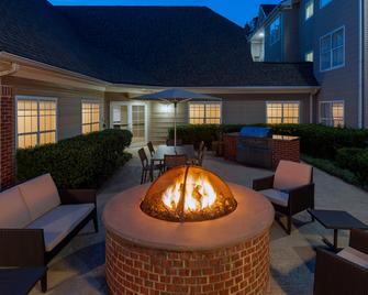 Residence Inn by Marriott Greenville-Spartanburg Airport - גרינוויל - פטיו
