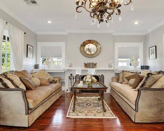 Luxury Home Near Streetcar & Riverbend Str License # 19-Str-17545 - Nueva Orleans - Sala de estar